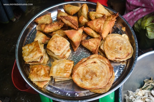 Fried Pancakes at A Local Market in Thadwe | Myanmar Traditional Food | Must-try dishes of Burmese Cuisine | Stories by Soumya