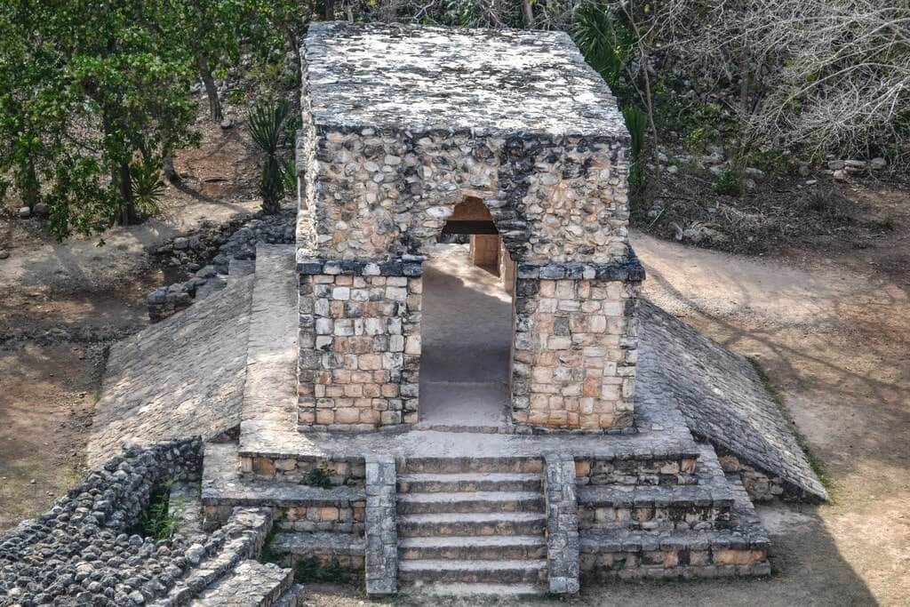 Entry archway of Ek Balam