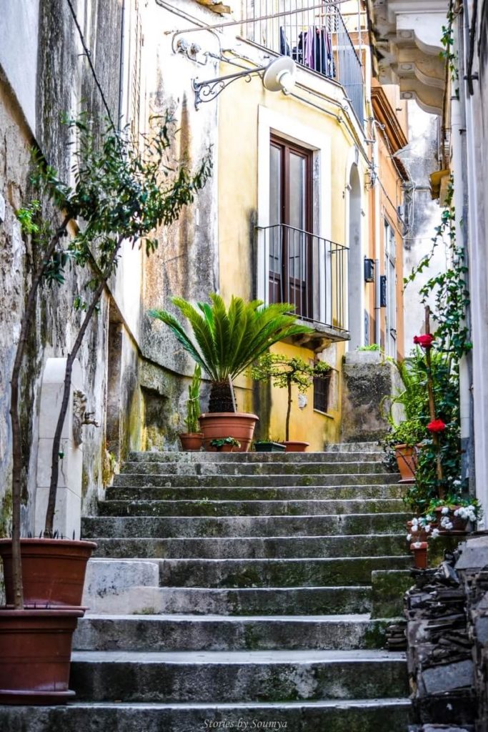 Heard of the #UNESCO heritage town of #Ragusa in #Sicily? The perfect place to get #Instagrammable pictures, Ragusa is a #medieval town with exquisite #Baroque architecture, narrow winding lanes, and friendly locals. #ragusasicily #ragusaitaly #ragusasicilyarchitecture #ragusabeach #ragusasangiorgio #italytravel #italyvacation #italyitinerary #italyplacestovisit #sicilybeautifulplaces