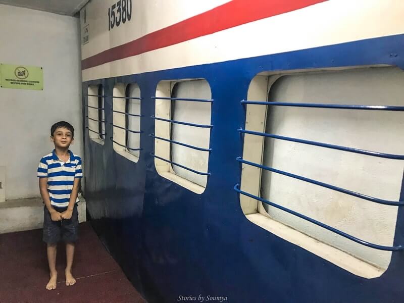 The train feel | Stories by Soumya