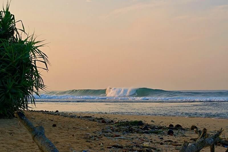 Hikkaduwa Beach | Stories by Soumya