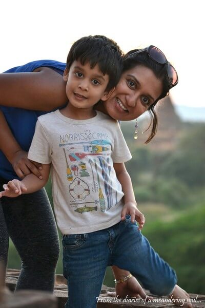 Mother-and-son-in-Bagan