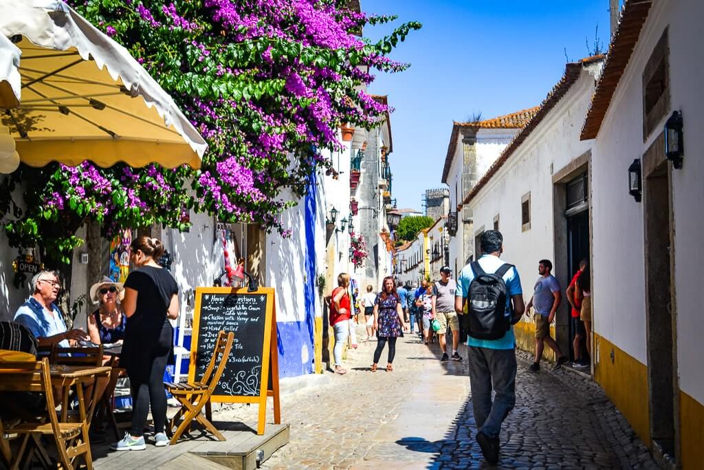 Restaurants and cafes along Rua Direita in Obidos