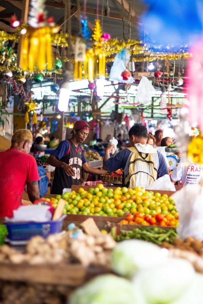 A colorful market in Cebu city