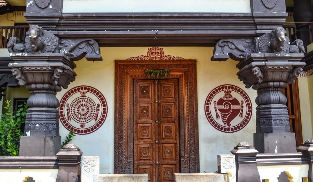 Kaavi art drawn on walls of homes near Shri Krishna Mutt Udupi