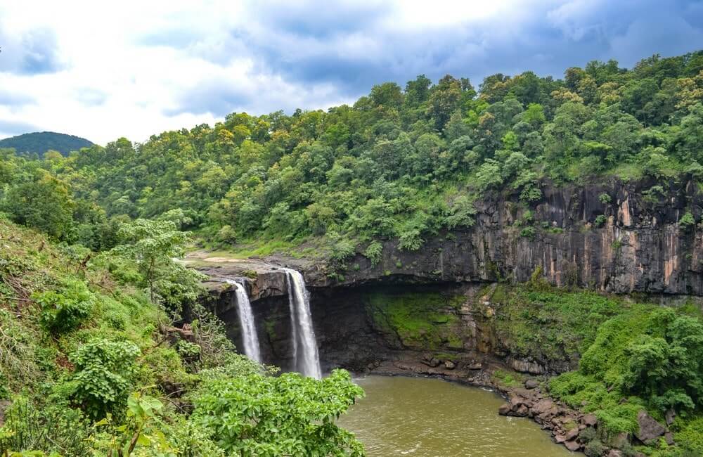 Girmal Waterfalls near Saputara Hill Station
