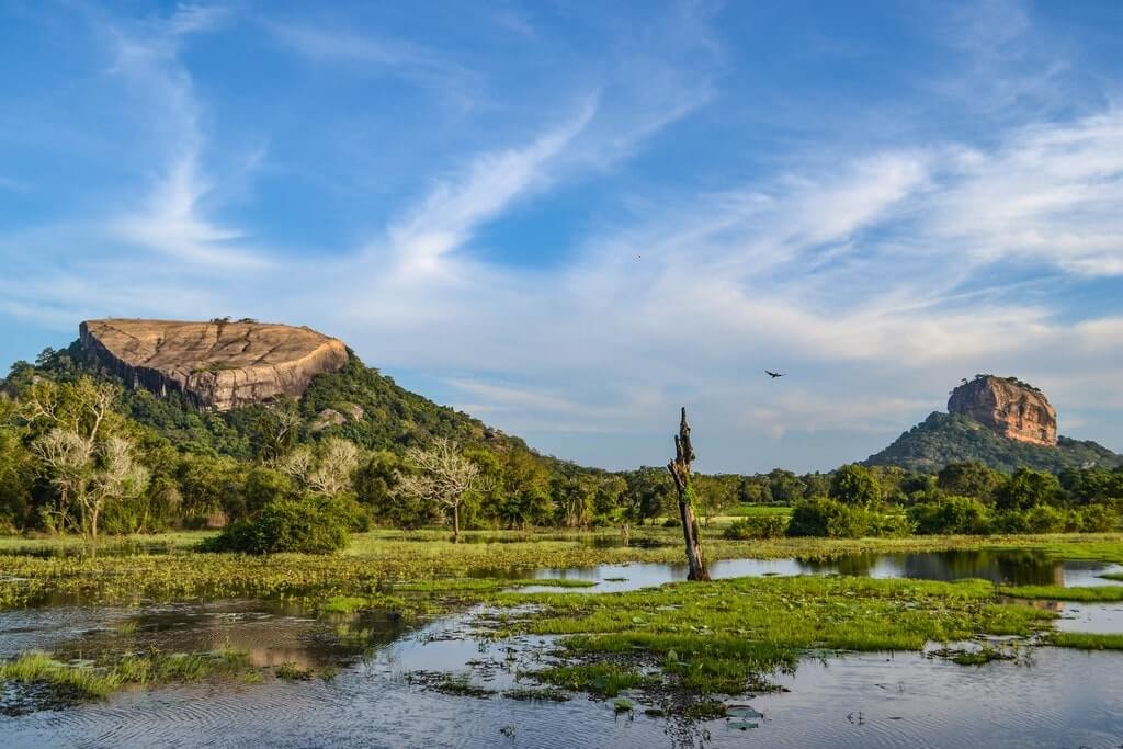 Both Sigiriya and Pidurangala rock in the distance