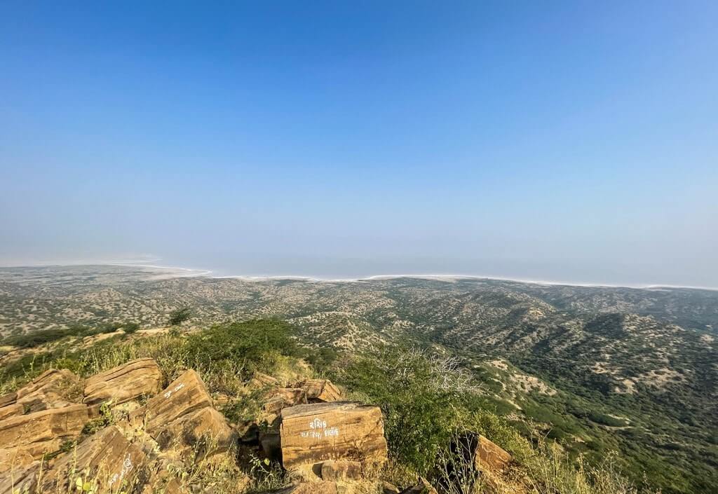 Panoramic views from Kalo Dungar