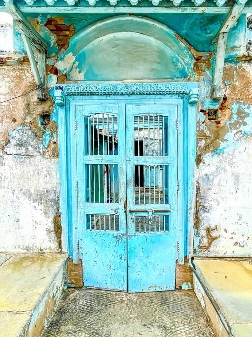 Beautiful doors of Vadnagar