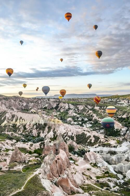 Fairy chimneys and balloons