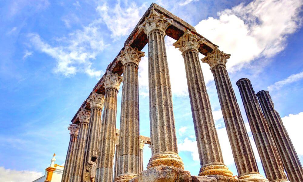 Roman ruins of Evora