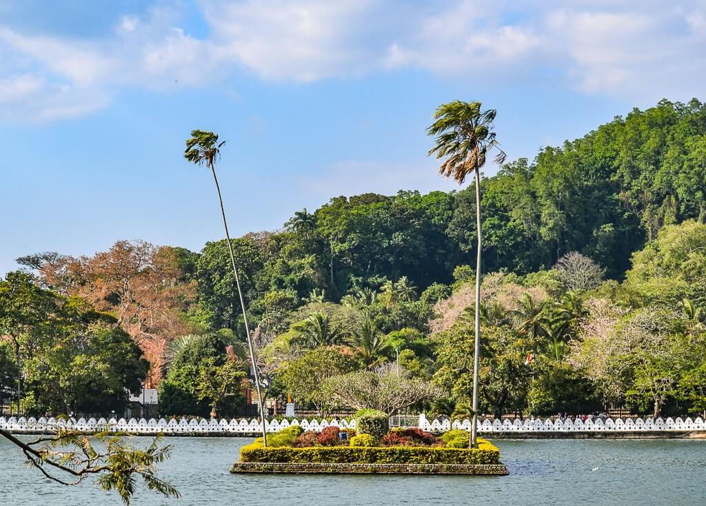 Kandy Lake