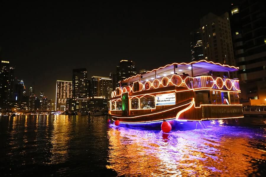 Dhow cruise in Dubai