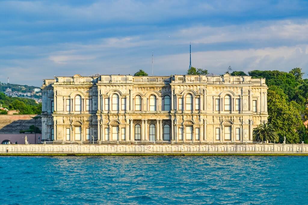 Nayla Palace, Istanbul, Turkey @naylapalace As you guys know we do real experiences and picture journeys - so you know what you can…