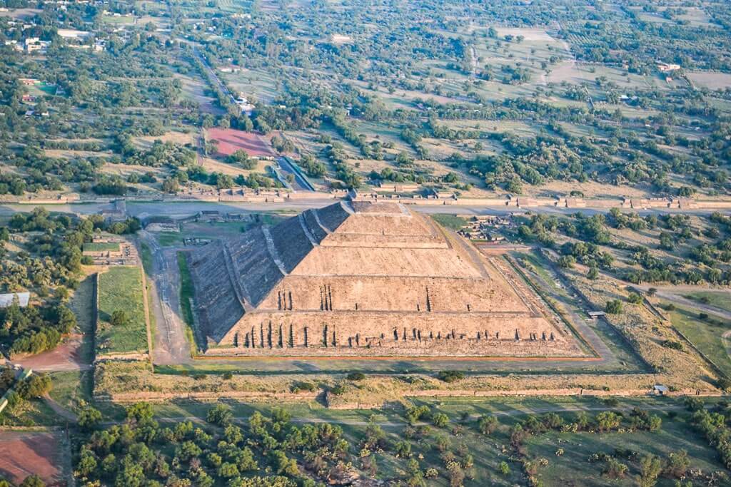 Sun Pyramid at Teotihuacan - view from a hot air balloon