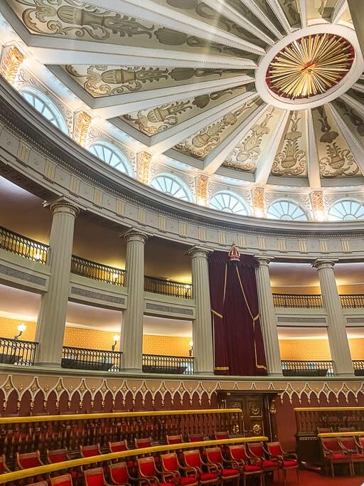 parliamentary chamber - left view