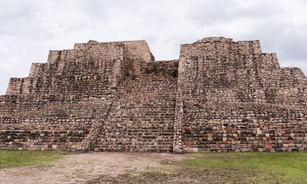 Canada de la Virgen Pyramid