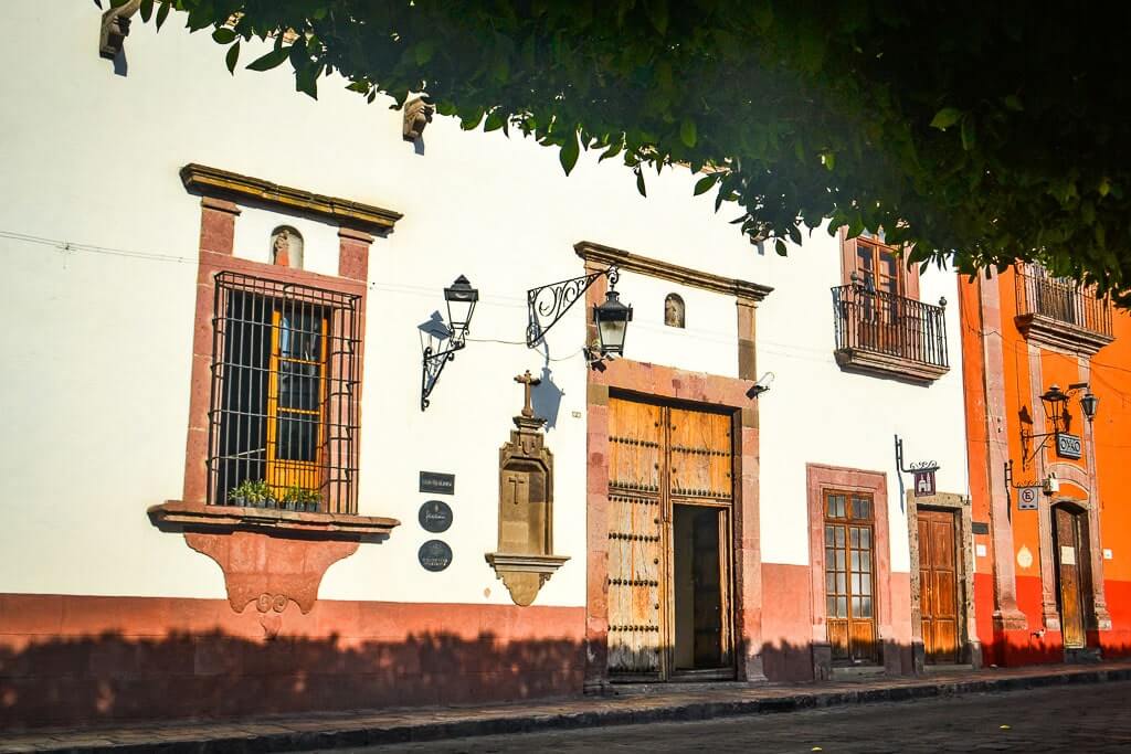 Pretty walls of San Miguel de Allende.