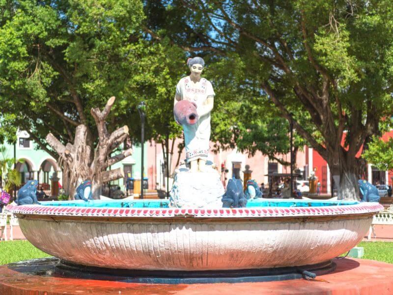 La Mestiza statue at Francis Canton Park in Valladolid