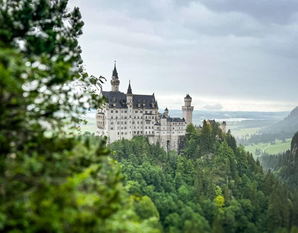 Photo of Neuschwanstein Castle from Marienbrucke