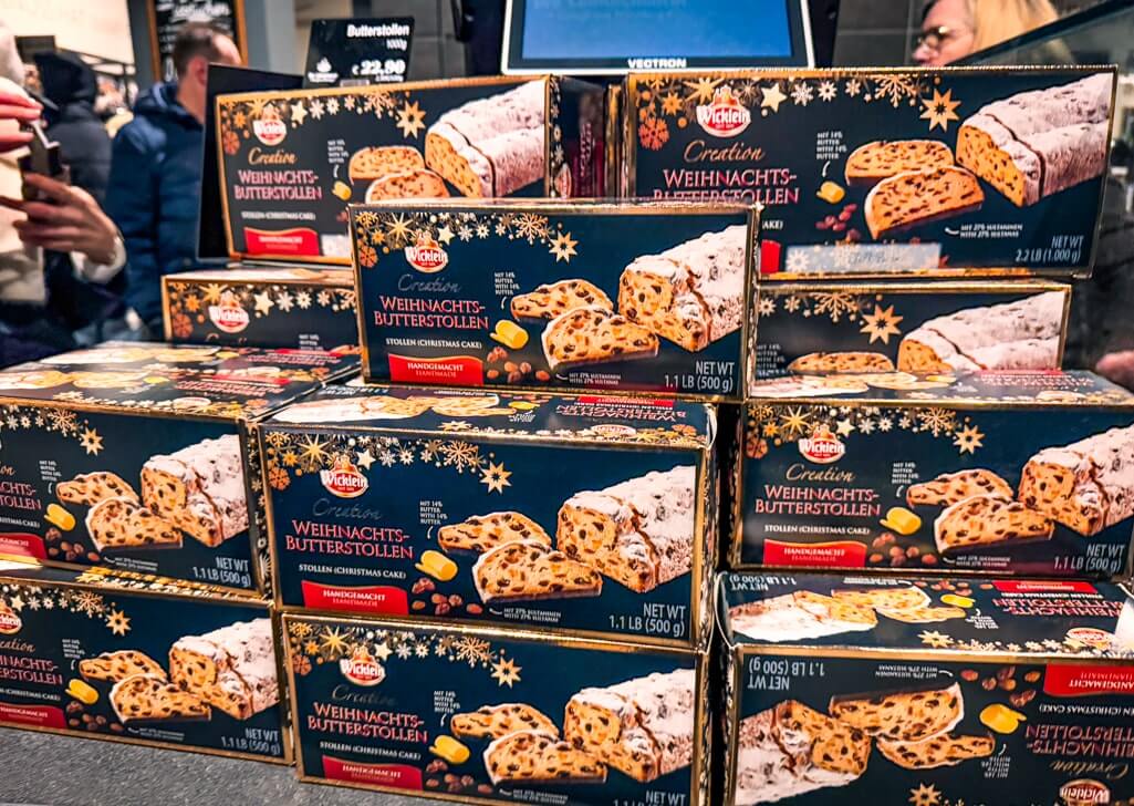 Stollen at the Wickelin store in Nuremberg